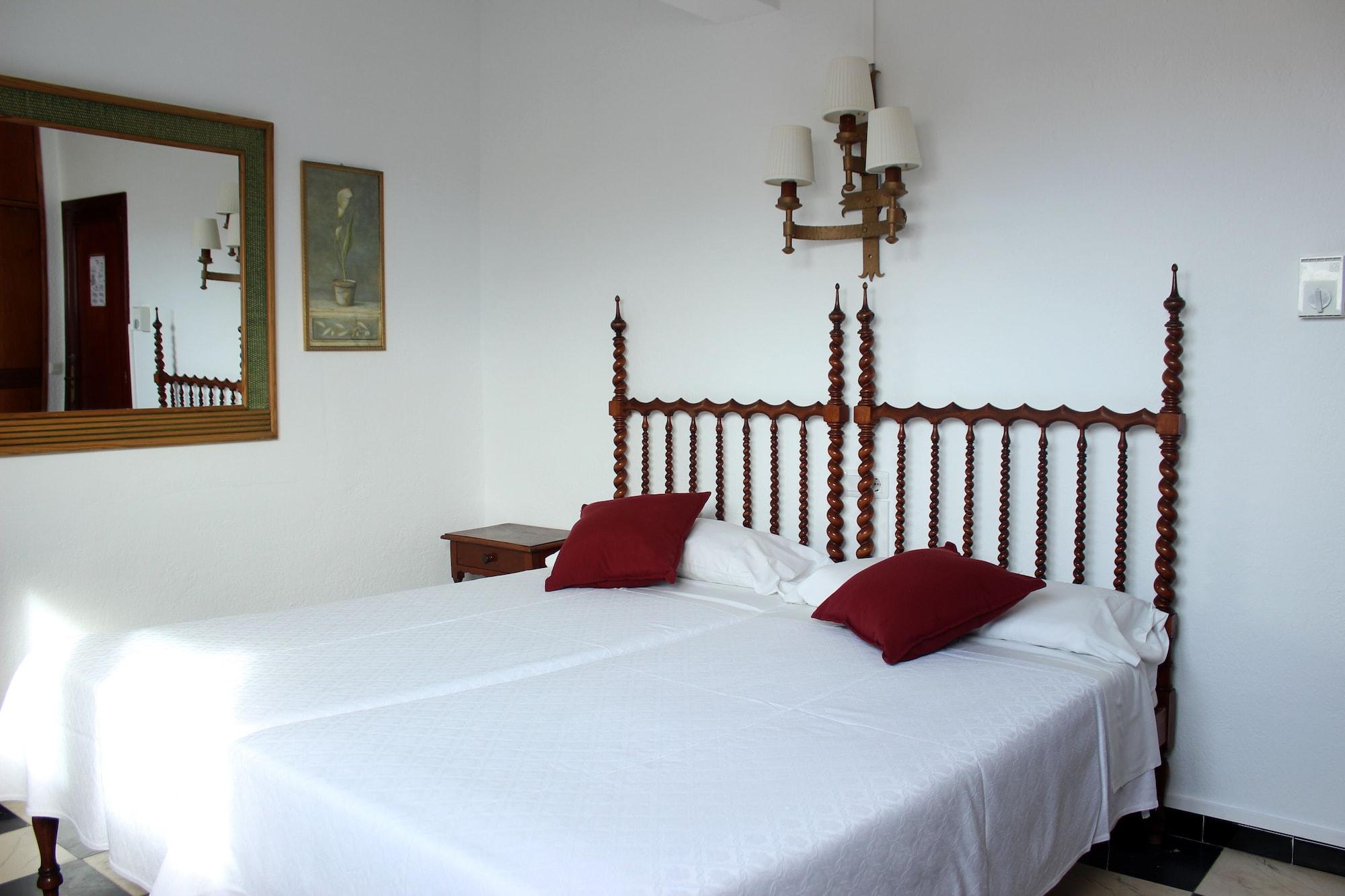 Hostal Cas Bombu Cala Ratjada  Exteriör bild