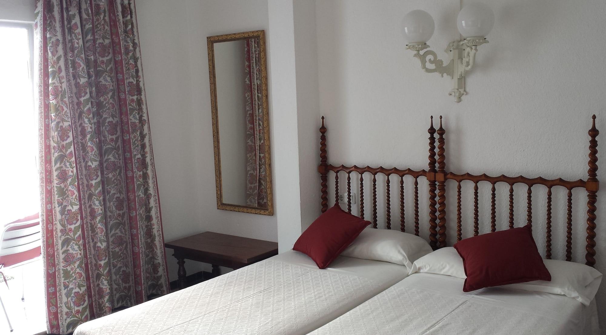 Hostal Cas Bombu Cala Ratjada  Exteriör bild