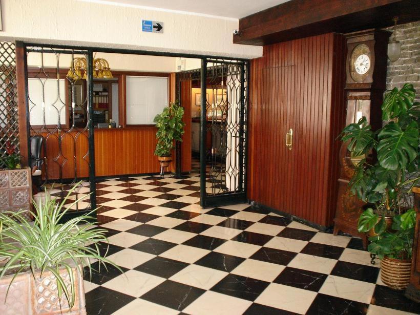 Hostal Cas Bombu Cala Ratjada  Exteriör bild