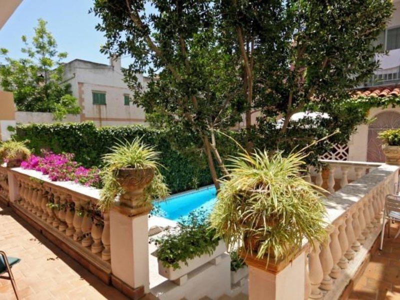 Hostal Cas Bombu Cala Ratjada  Exteriör bild