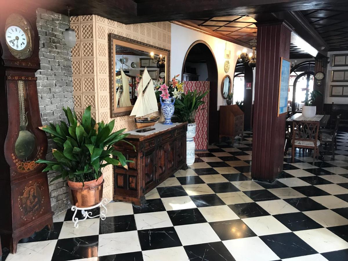 Hostal Cas Bombu Cala Ratjada  Exteriör bild